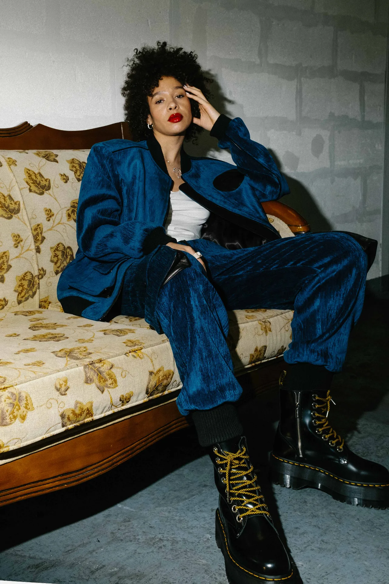 Look1